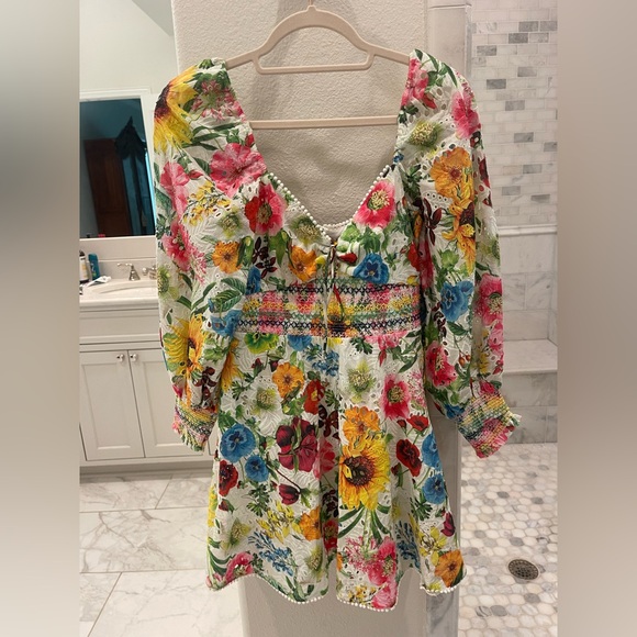 Alice + Olivia Dresses & Skirts - Alice + Olivia Multicolor Floral Dress